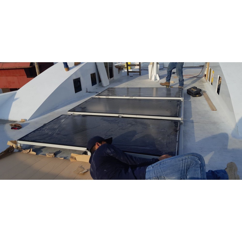 2020: Sistema Fotovoltaico para un barco en Guayaquil