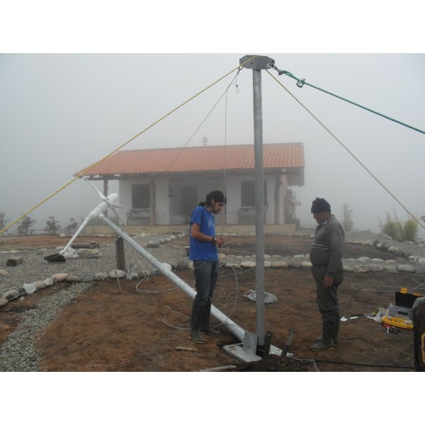 2009: Un aerogenerador para Garupampa en Cuenca