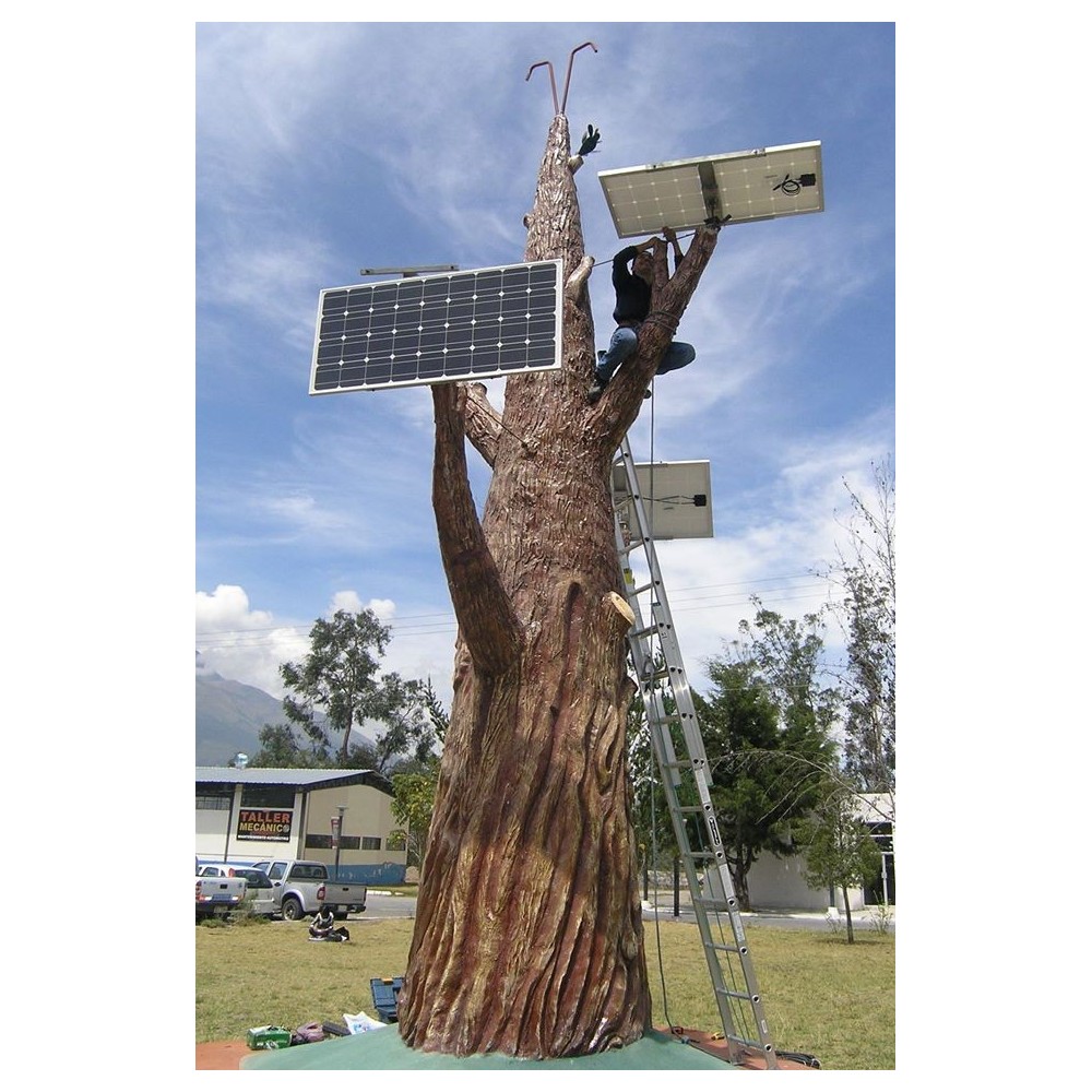 2014: "Arbol Solar" en la UTN Ibarra