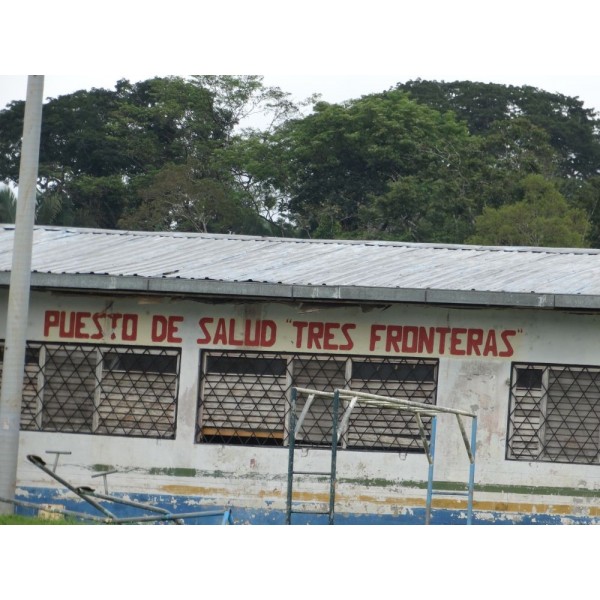 2014: Instalación de sistemas de bombeo solar para la EEQ en "Tres Fronteras"