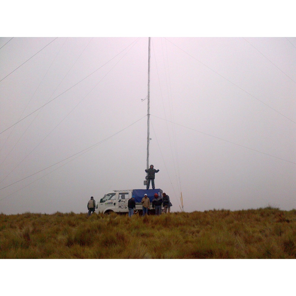 2015: Torre de medición de 34m para UTA Ambato