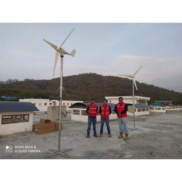 2020 Dos aerogeneradores para la Universidad de Portoviejo