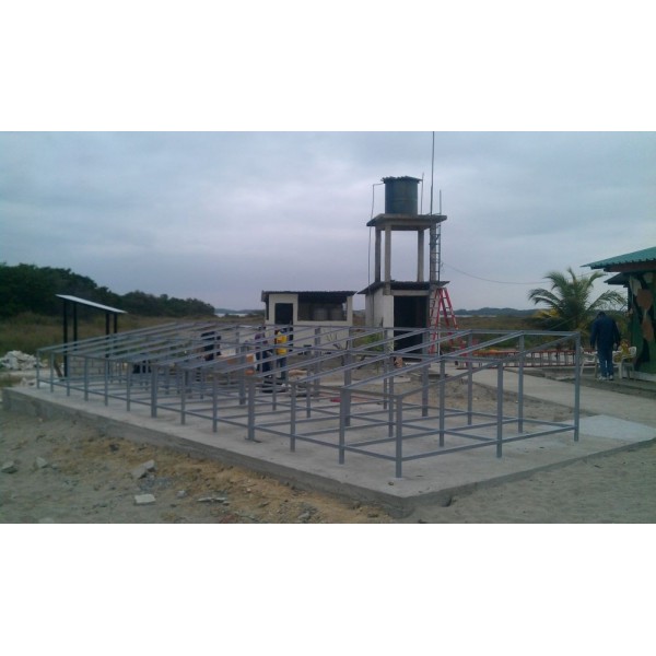 2014: Un sistema fotovoltaico en Arenillas para las Fuerzas Armadas